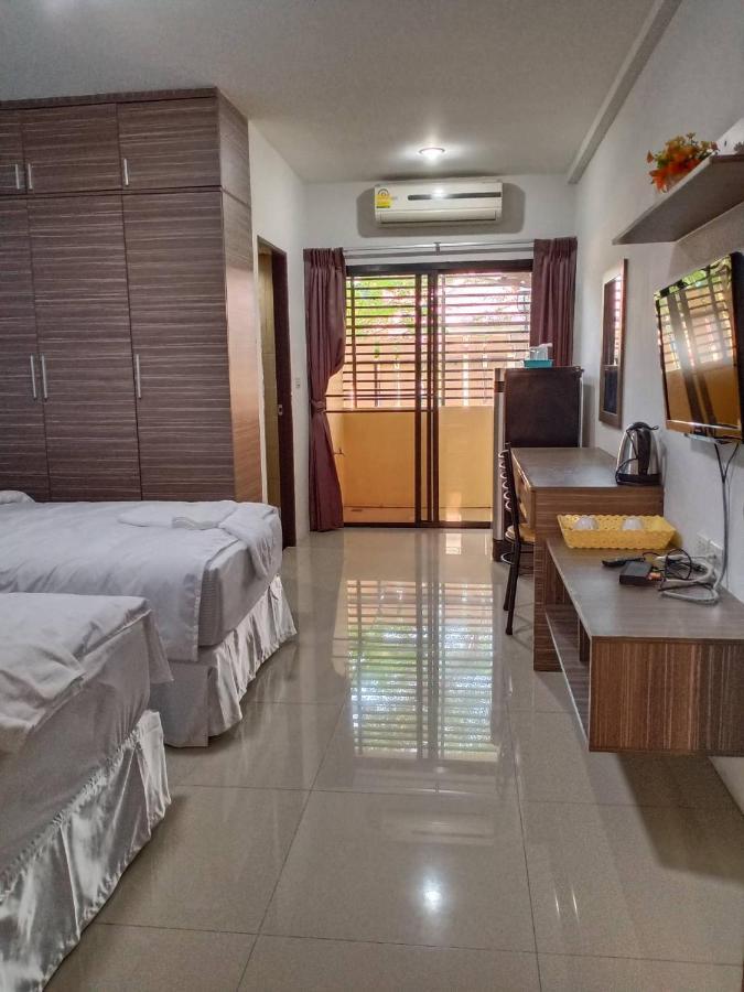 Апартаменты โสดาอพาร์ทเม้นท์​ Ban Lam Phak Kut Экстерьер фото