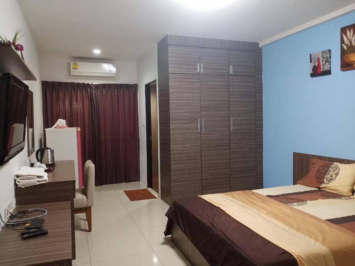 Апартаменты โสดาอพาร์ทเม้นท์​ Ban Lam Phak Kut Экстерьер фото